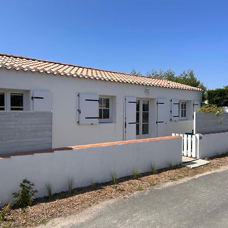 Petite Maison Au Calme, Dans Une Impasse L'Epine  Kültér fotó
